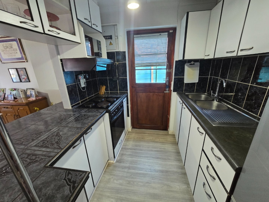 3 Bedroom Property for Sale in Colorado Park Western Cape